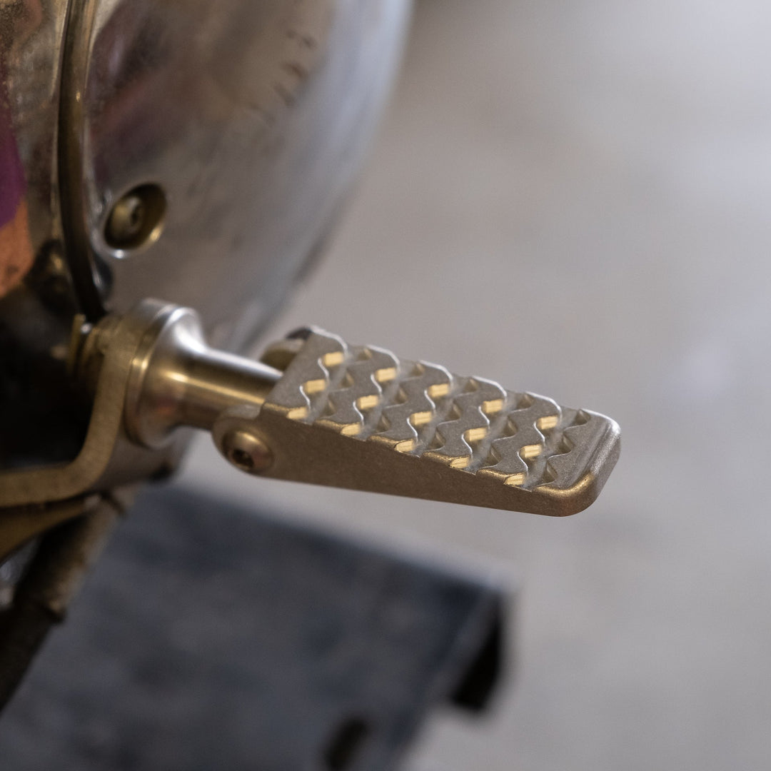heritage-footpegs-553776_1080x heritage-footpegs-553776_1080x